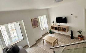 Oeste Garden Suites